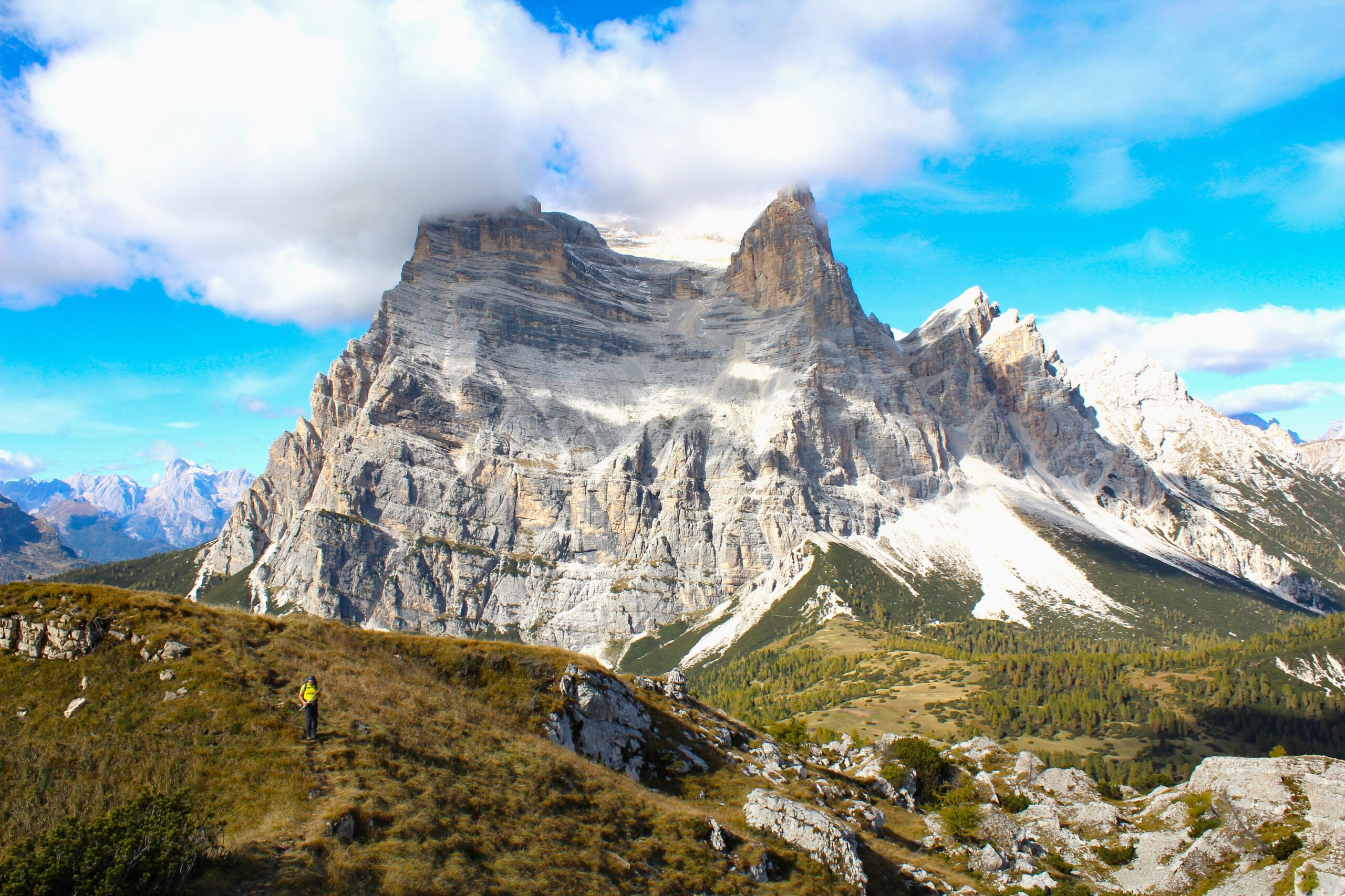 Rifugio Venezia ai piedi del “Trono di Dio” – il Monte Pelmo